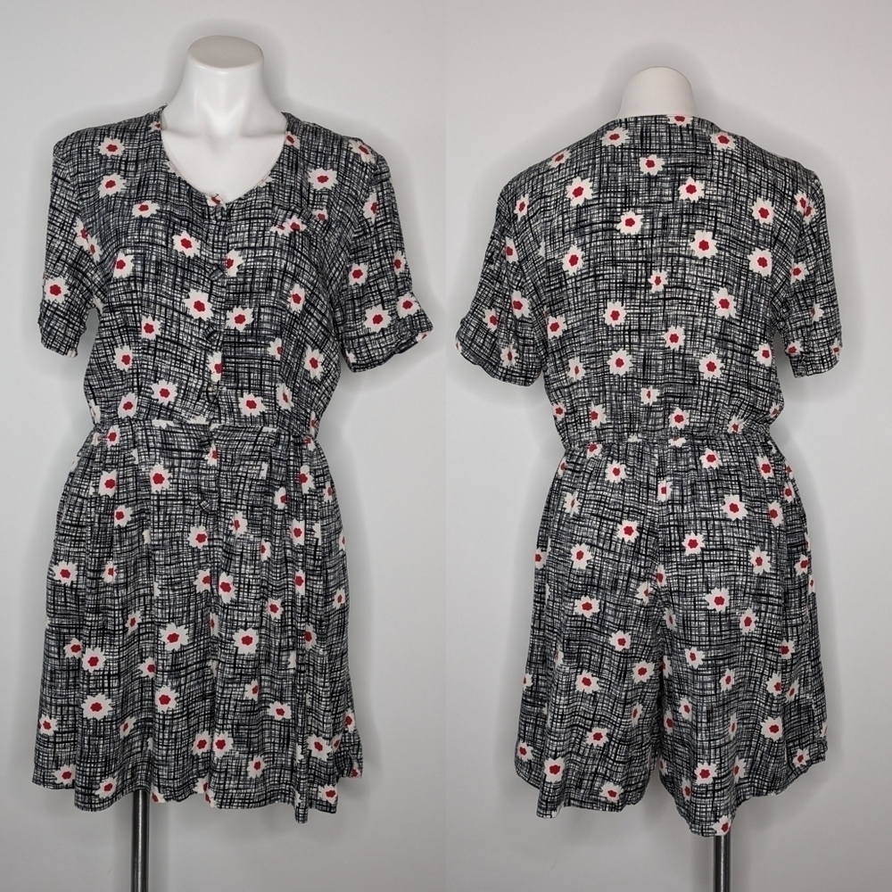 Vintage Jamie Brooke black white red floral short sleeve romper L